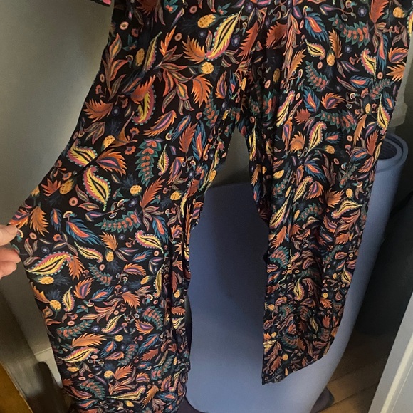 NET FARM Rio Vibrant Leaf Pattern Jumpsuit - Picture 6 of 13